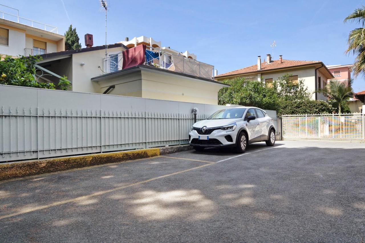 Casa Serena 12 Bordighera Luaran gambar